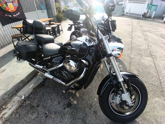 SUZUKI BOULEVARD M800 